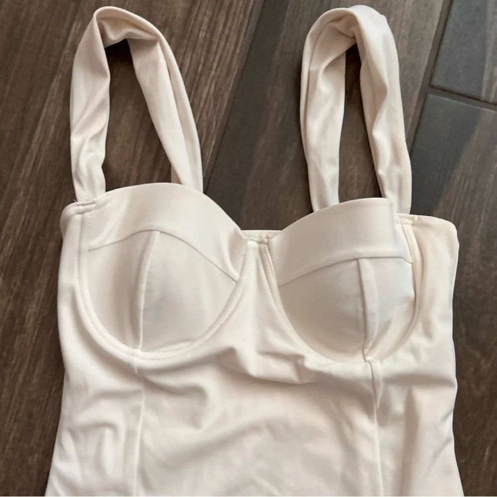 Beach Riot x Madison LeCroy Maven One Piece Swimsuit in Ivory Sz M **No Belt** - Picture 5 of 9